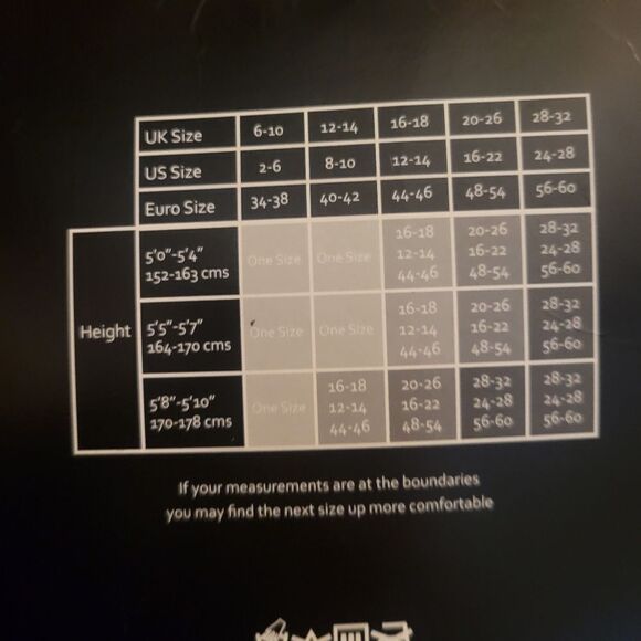 Pamela Mann Designer Legwear - Picture 5 of 8